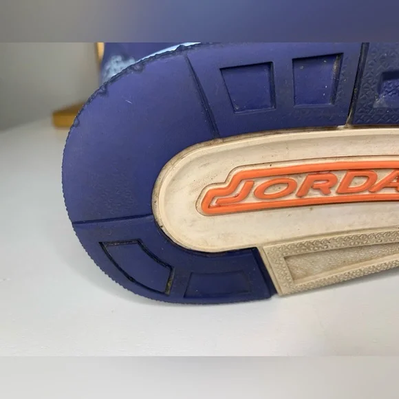 Jordan Retro 3 for boys - Picture 6 of 7